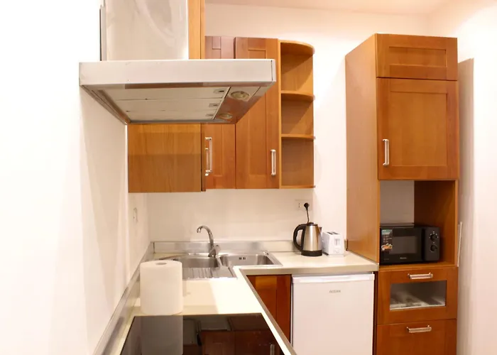 Hc - Miriam's Brand New In Vatican Apartament *